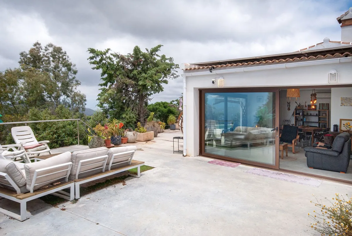 5d269eb0-a761-4275-ab2e-d64c8535c435