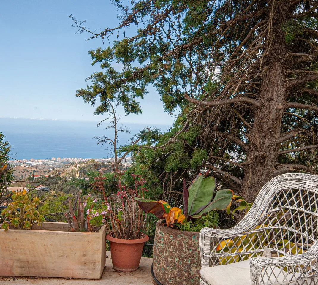 76c8715b-2c77-4f4a-b003-a74242188c4a