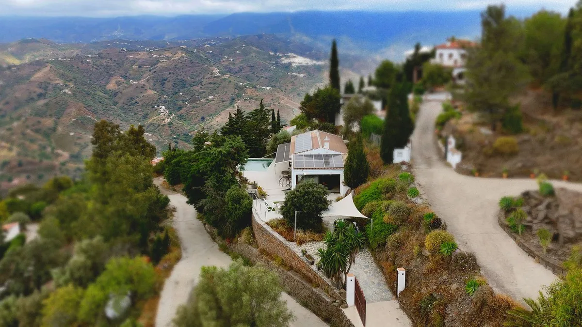 826bc854-79cd-4abb-844a-86b580bb8d53