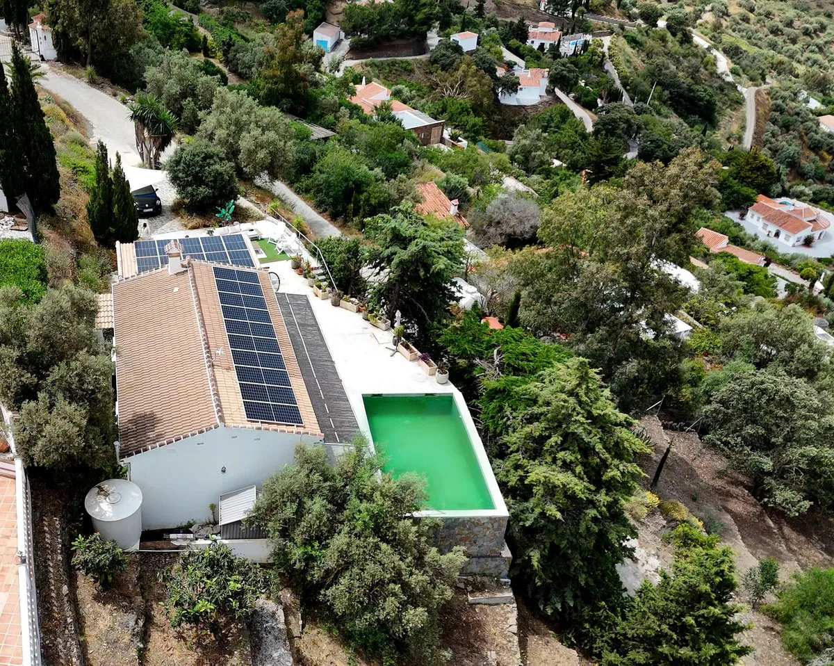 b23b5d8b-b8c6-4db3-949b-16fabf90ad1c