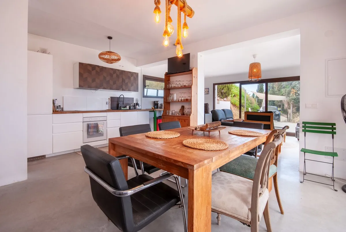 f0a049a8-d914-48f6-9e6b-9bdbad9ff0c9