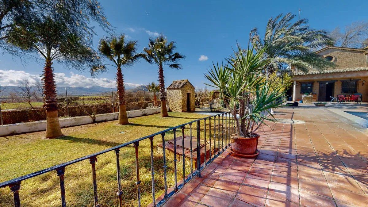 d42f0bde-3c87-47a3-95fc-c724459777fa