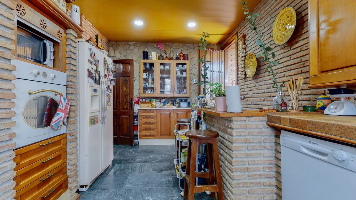 e42bc4b7-83d5-456d-a4e7-bddb93cb0025