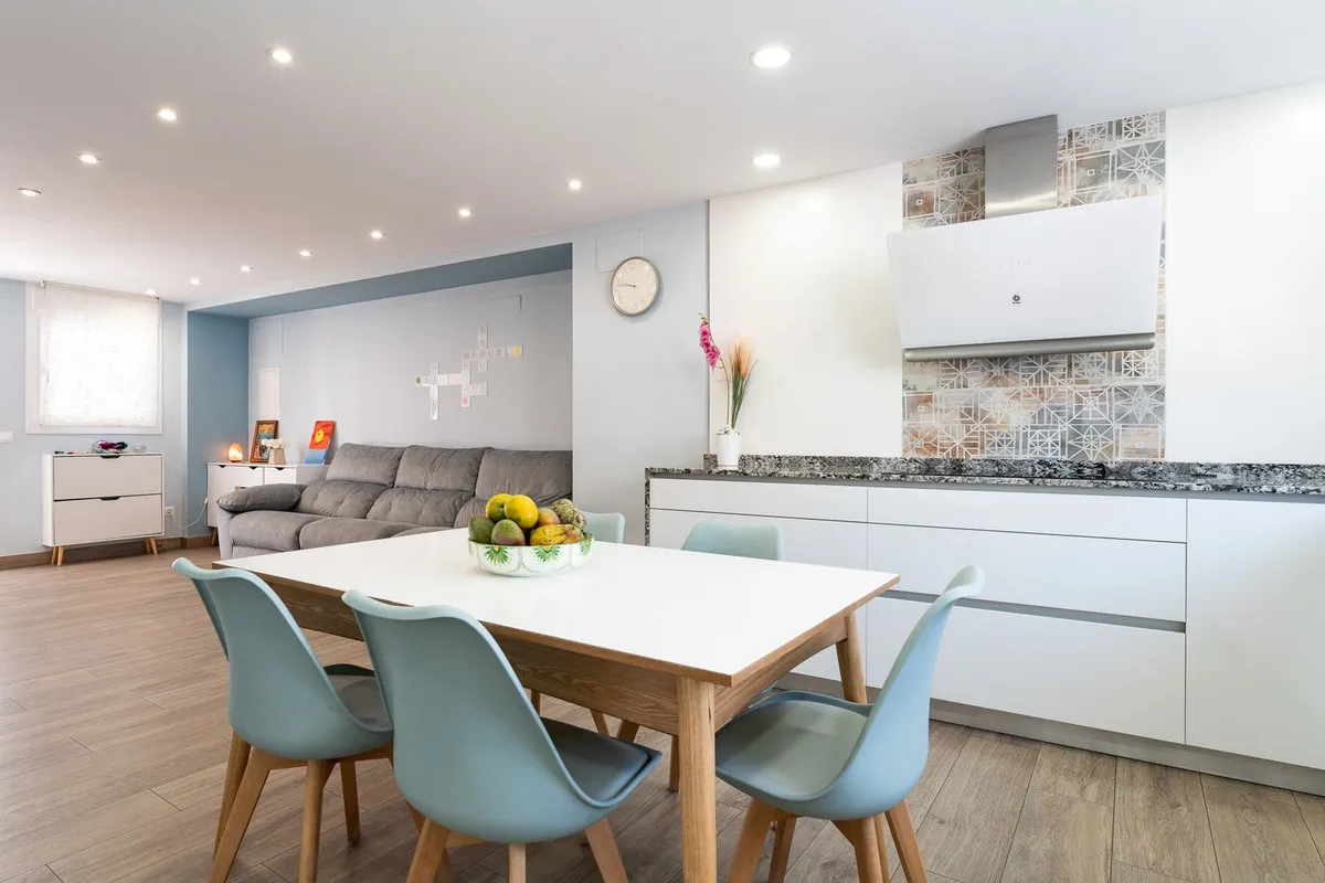 1d363e60-30f0-4819-9194-3632608ddfbf