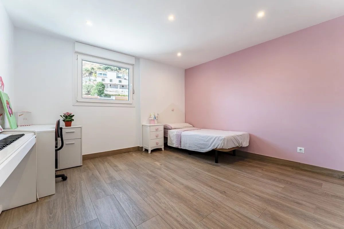 1e8ffaa8-b04a-4f47-b8a3-3a6b9fbc4e76