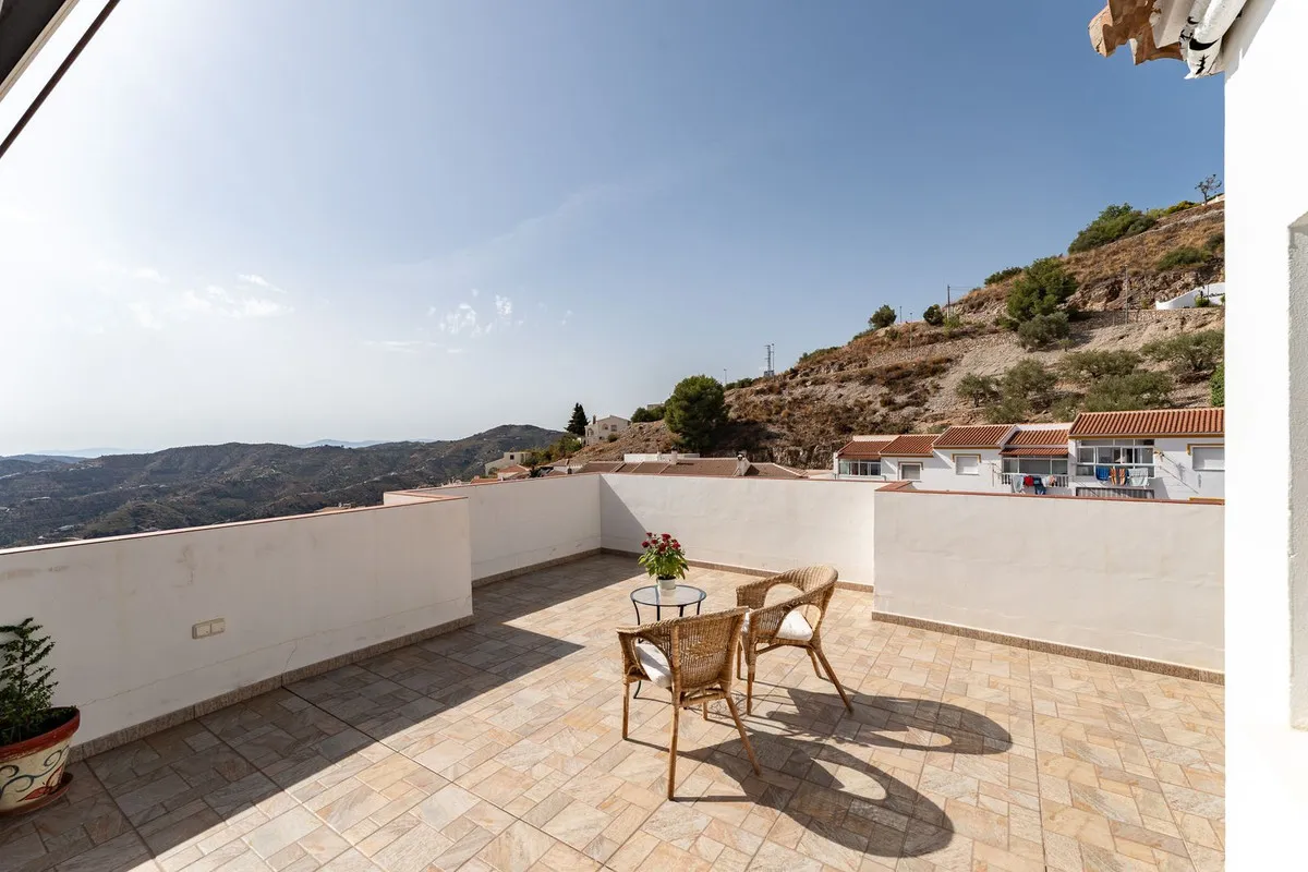 2d6c34ec-74b2-4812-b590-1df77860889d