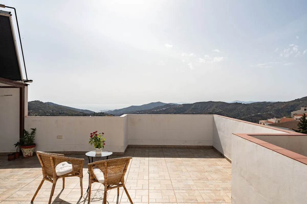 2da7c81e-96b6-4f94-af52-5e3928668be5