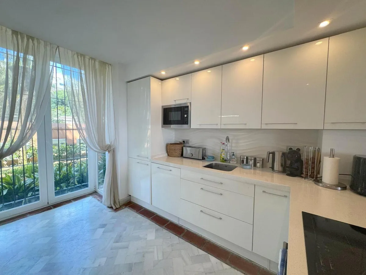 54017242-6608-4021-a3be-6d502eef9341