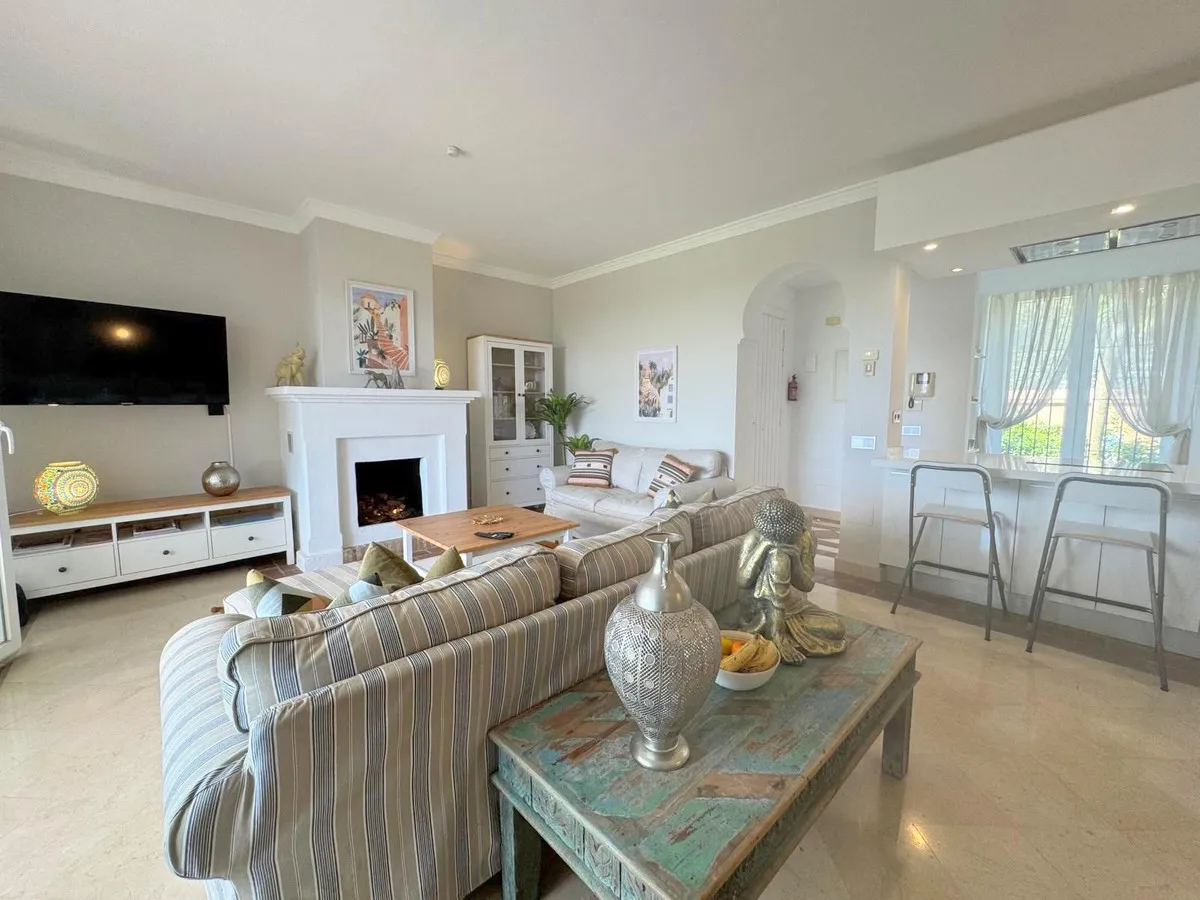 6da90e48-c12d-4118-bd0d-d550f3c1b081