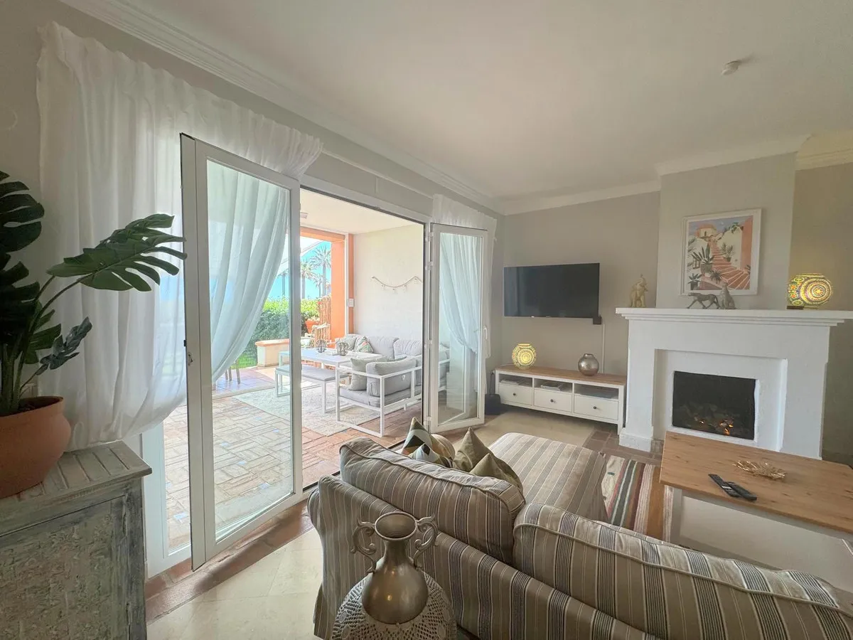 a525f83a-6975-4056-9889-8ae4ae2829a1