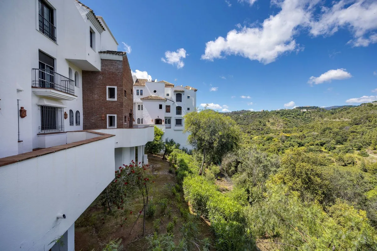 8564e2ca-e50f-4f2e-bca8-ff7aab6eb32a