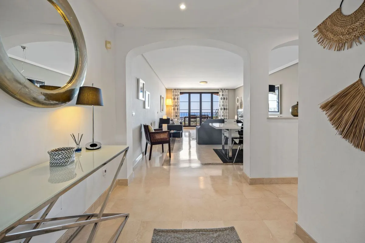 b28c05d3-34f0-4ff1-a58d-b052b8eb04f7