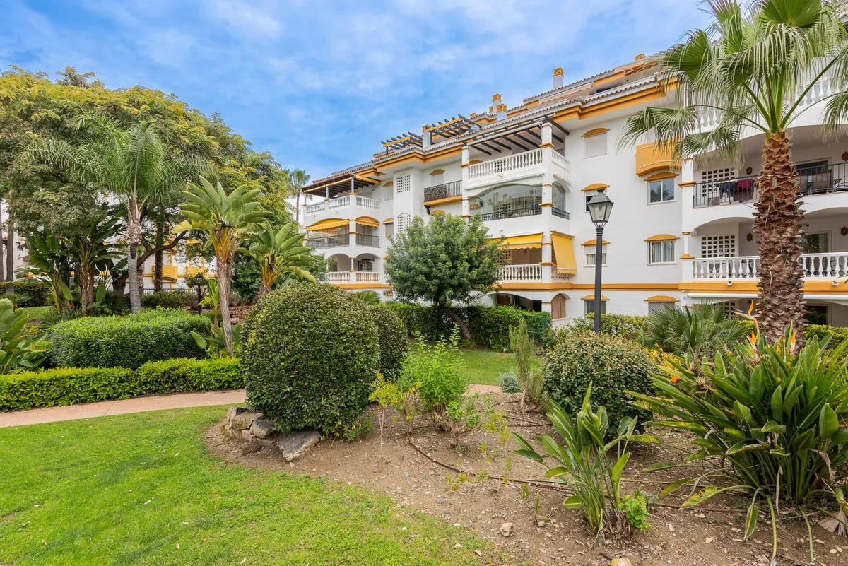 58f919a1-92e7-4b2e-863f-b576cf6b4398