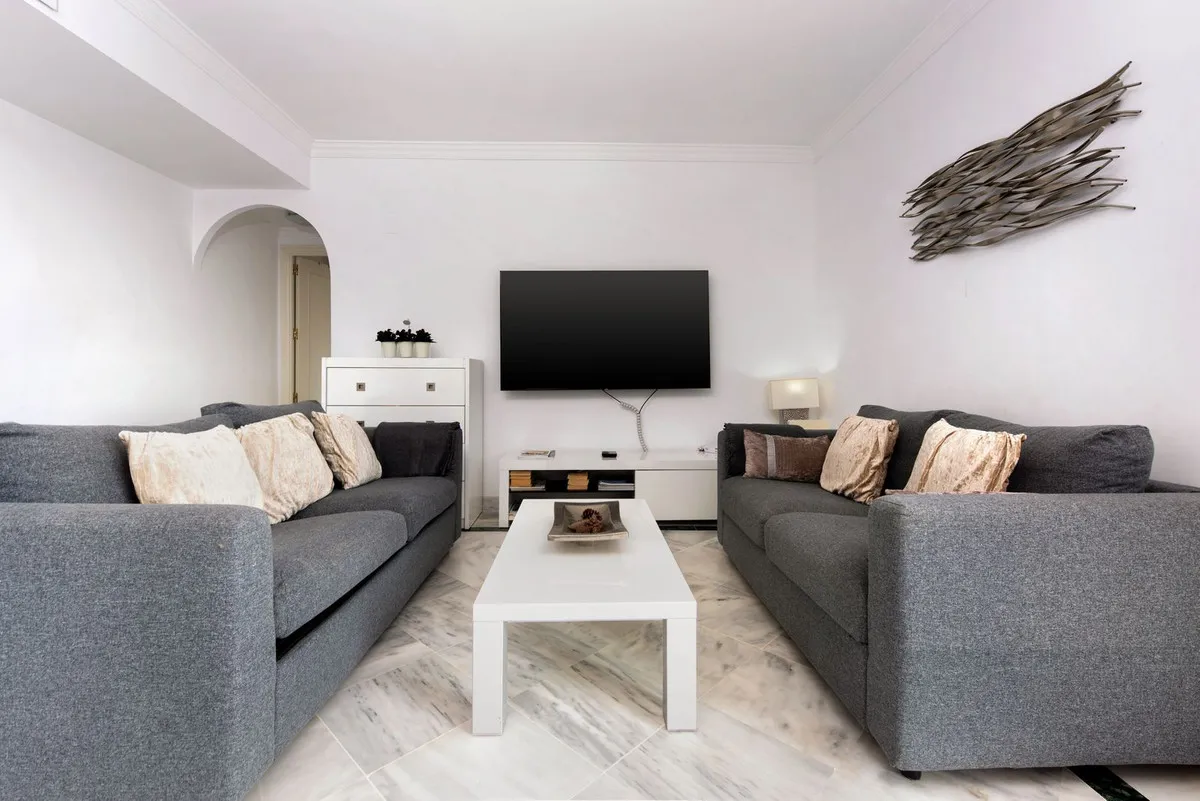 d56f1ee2-4a1e-4038-ab40-753d8c43f8e0