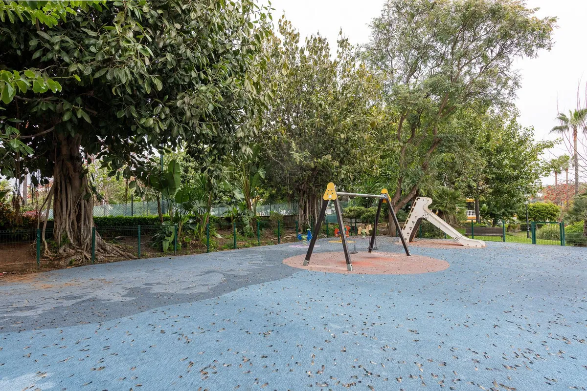 e4c6bb37-8ada-4997-8c0a-cbea0d912d4b