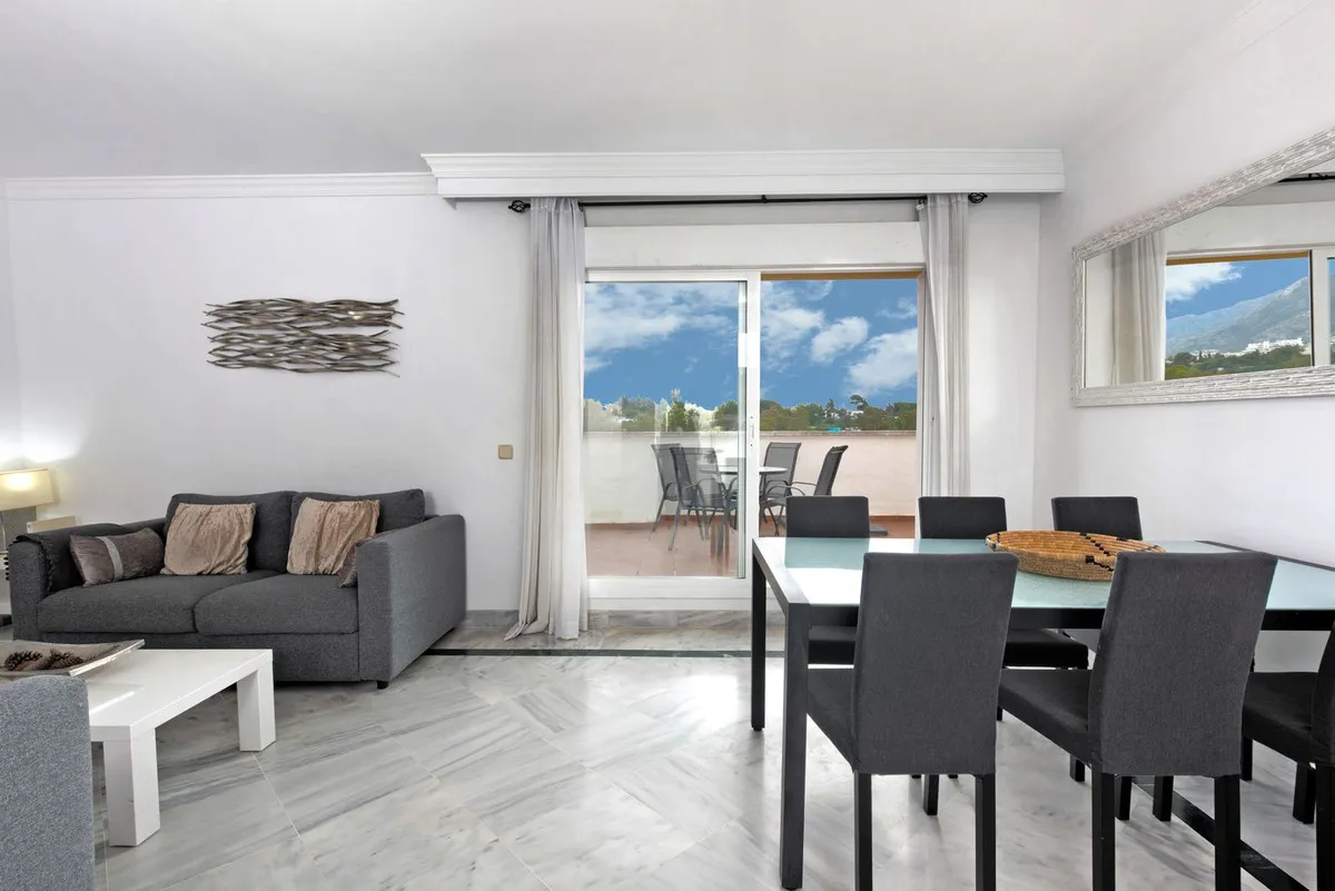 e7c3137e-99b2-43ee-b728-34c953fb61f1