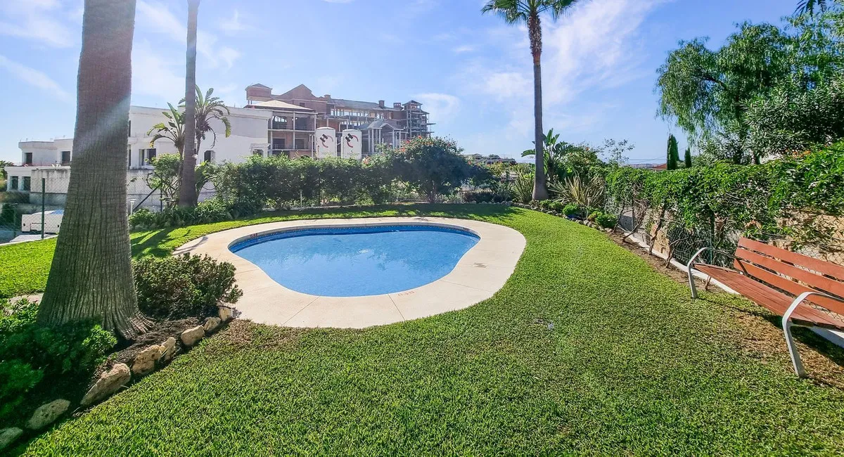 78ee73cf-8159-43f3-a7a5-903bde61a4ee