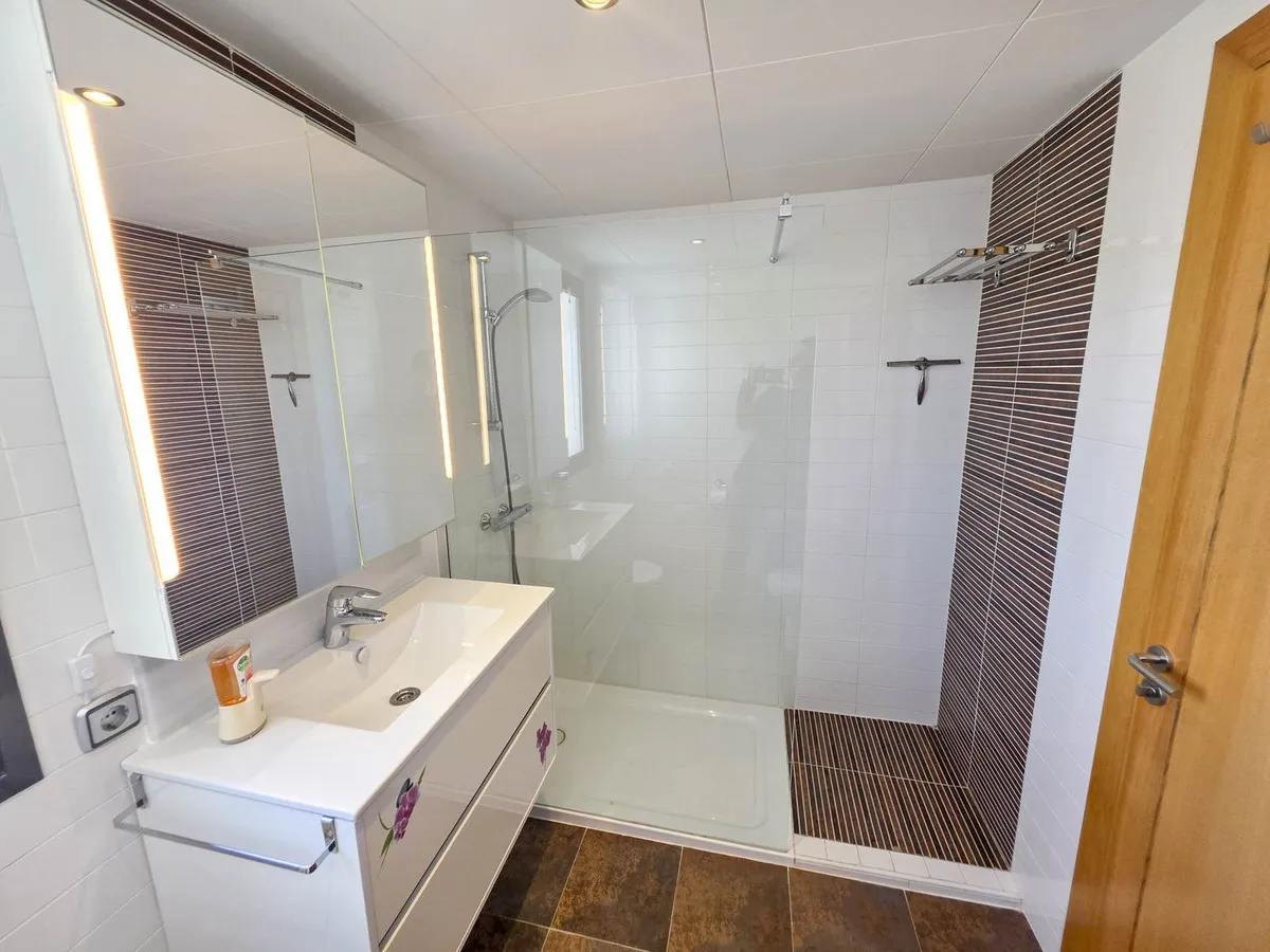 d7c16674-276f-485c-bfd9-a3efd1f0ac68