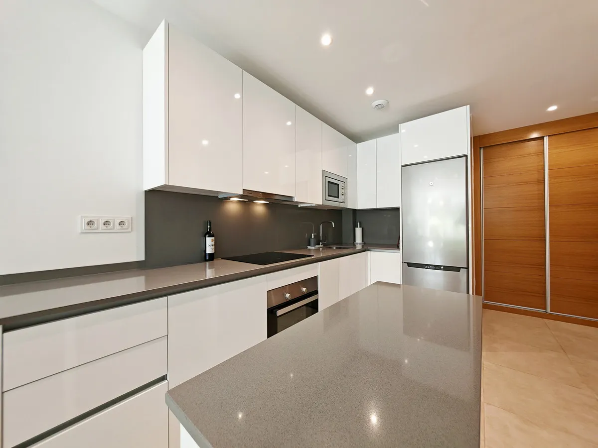 9784c2fb-d9cf-4f80-9246-5424f870fab1