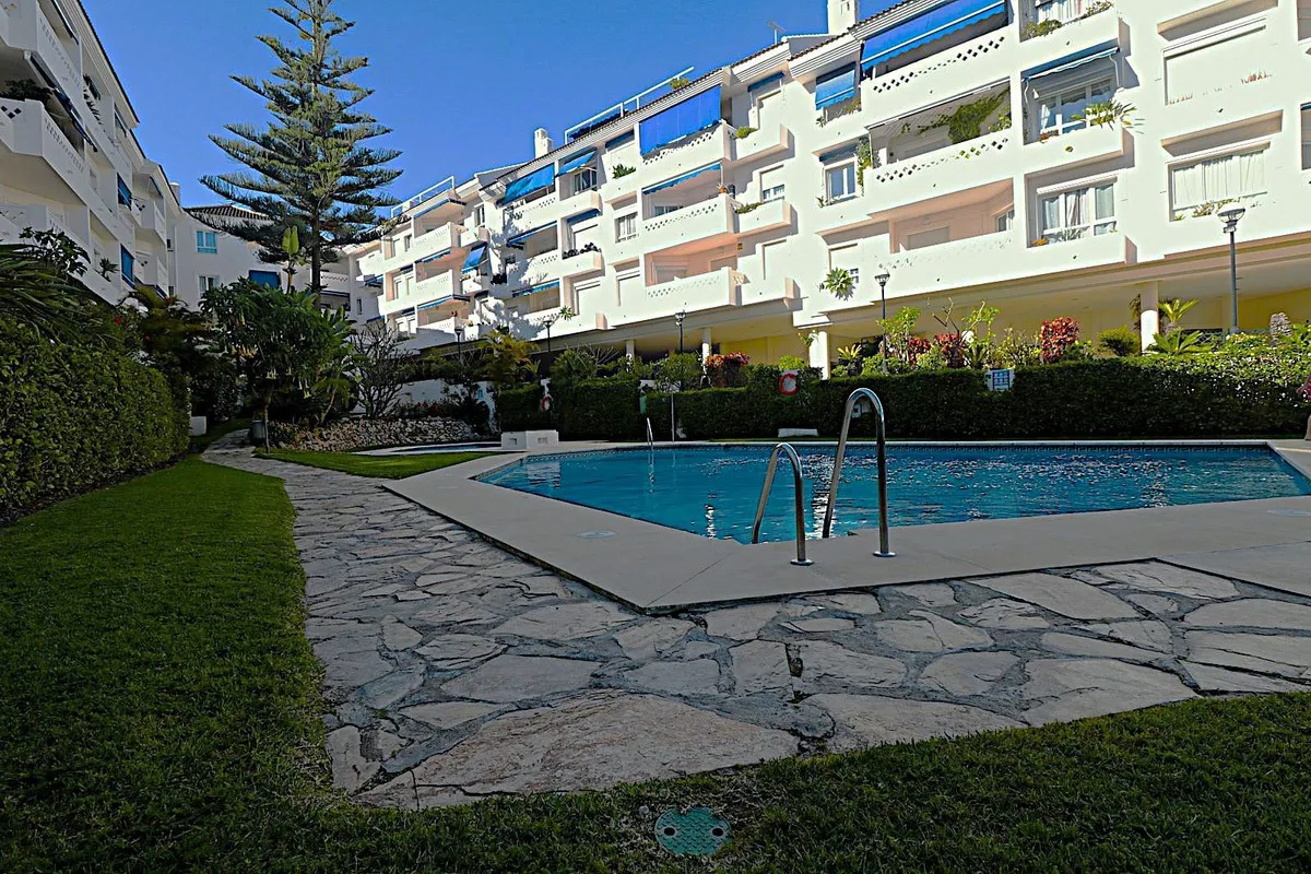 33fc5c53-e522-4808-85c6-eede443b7be4