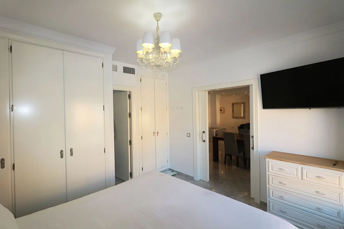 b0b280b4-1be2-451e-ae2e-754a6d229890