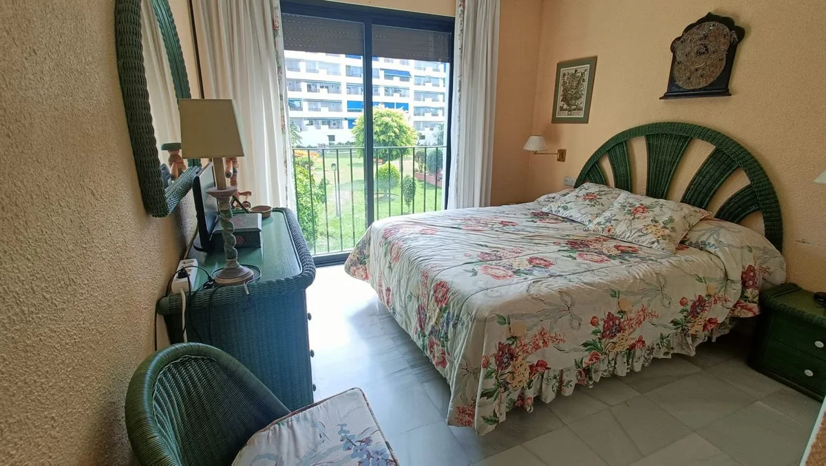 6d054df1-6e1c-464d-97cc-0d2a0b96d991