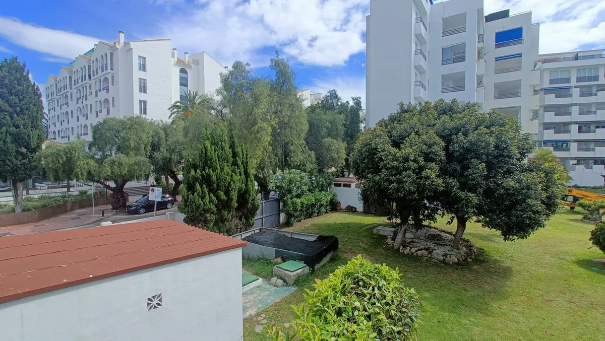 921bc308-2002-4d48-b372-a5e3168664d0