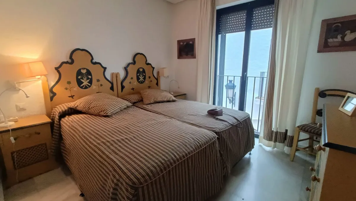 b3413417-a67b-4e70-a367-d804f5192aa6