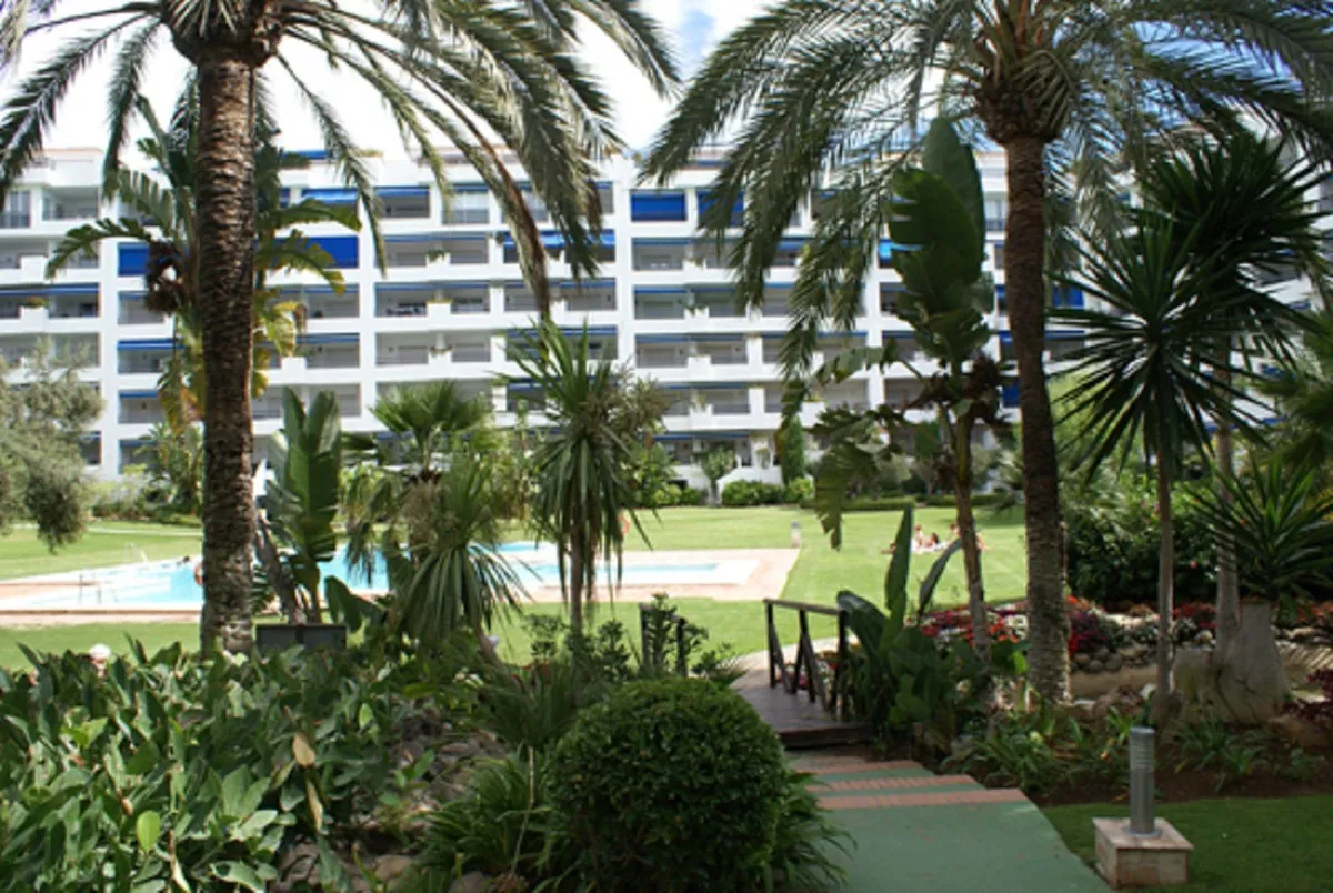 f2268f54-d5bc-472a-9bfa-2fc23c413119