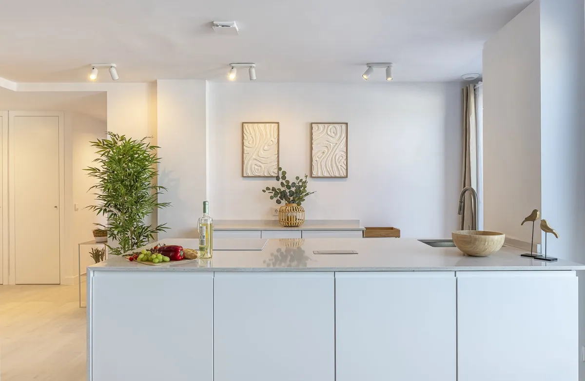 9b330386-0b6c-4158-88d0-4b428fe41256