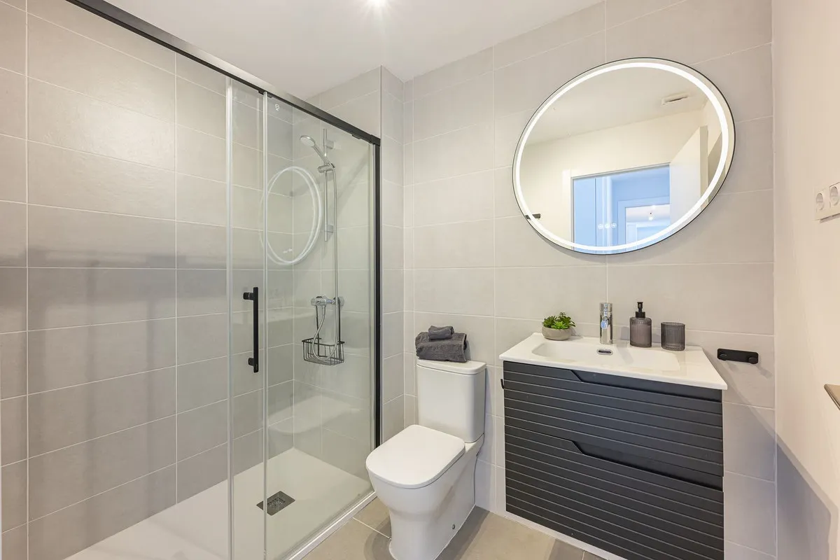 cdb228e8-b680-48b7-9407-9f3cf1975dff