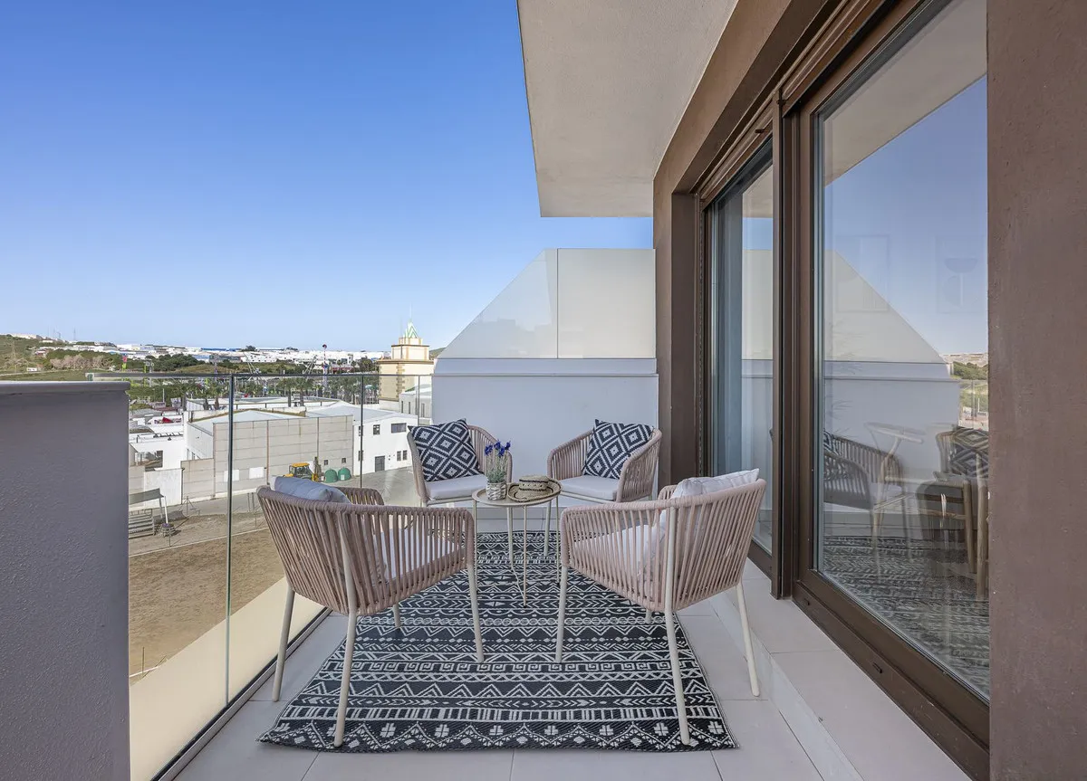 e303950c-3869-42c1-b686-f71f7585ea4a