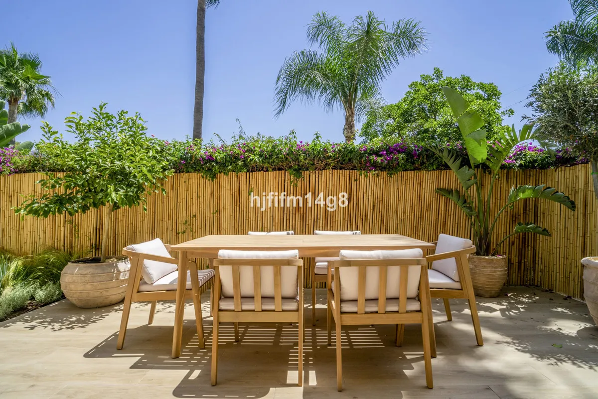 1a8a3d5a-25b7-470c-8f3d-1129b7b04610