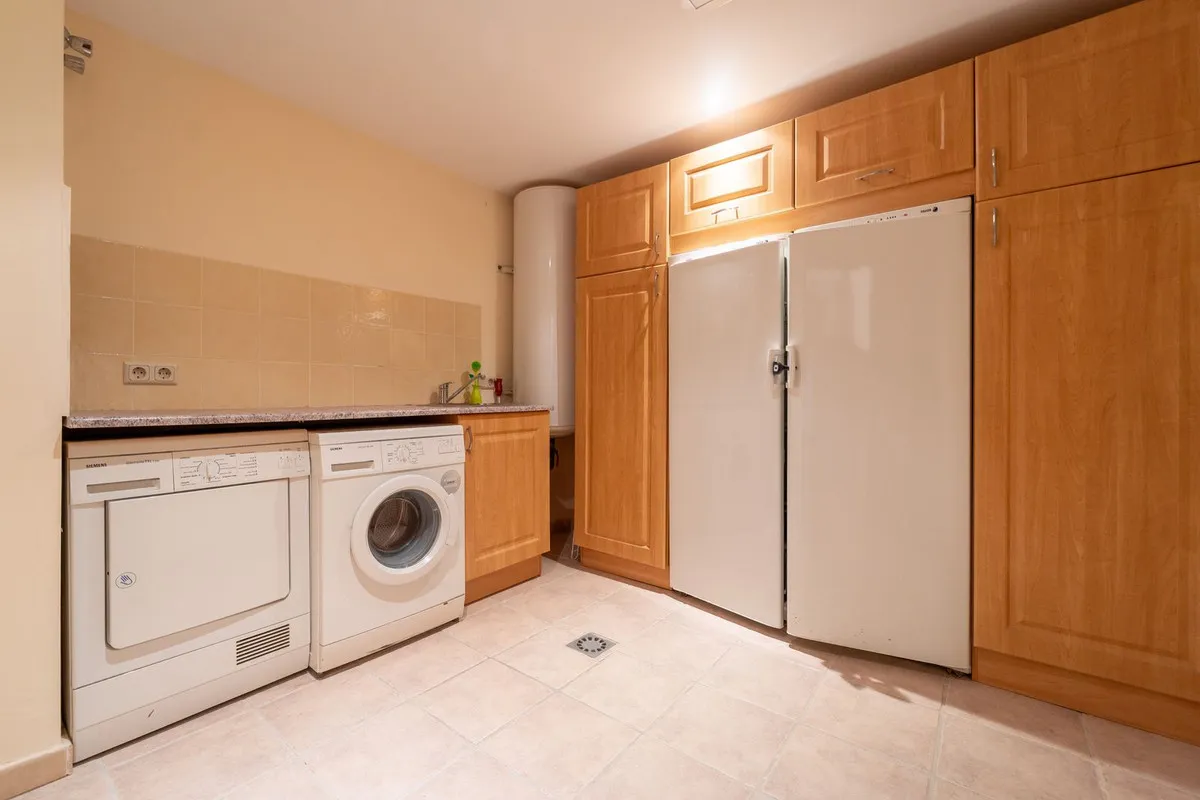 2fe066a6-1fb3-4bf8-9258-c60a2e66d4fe