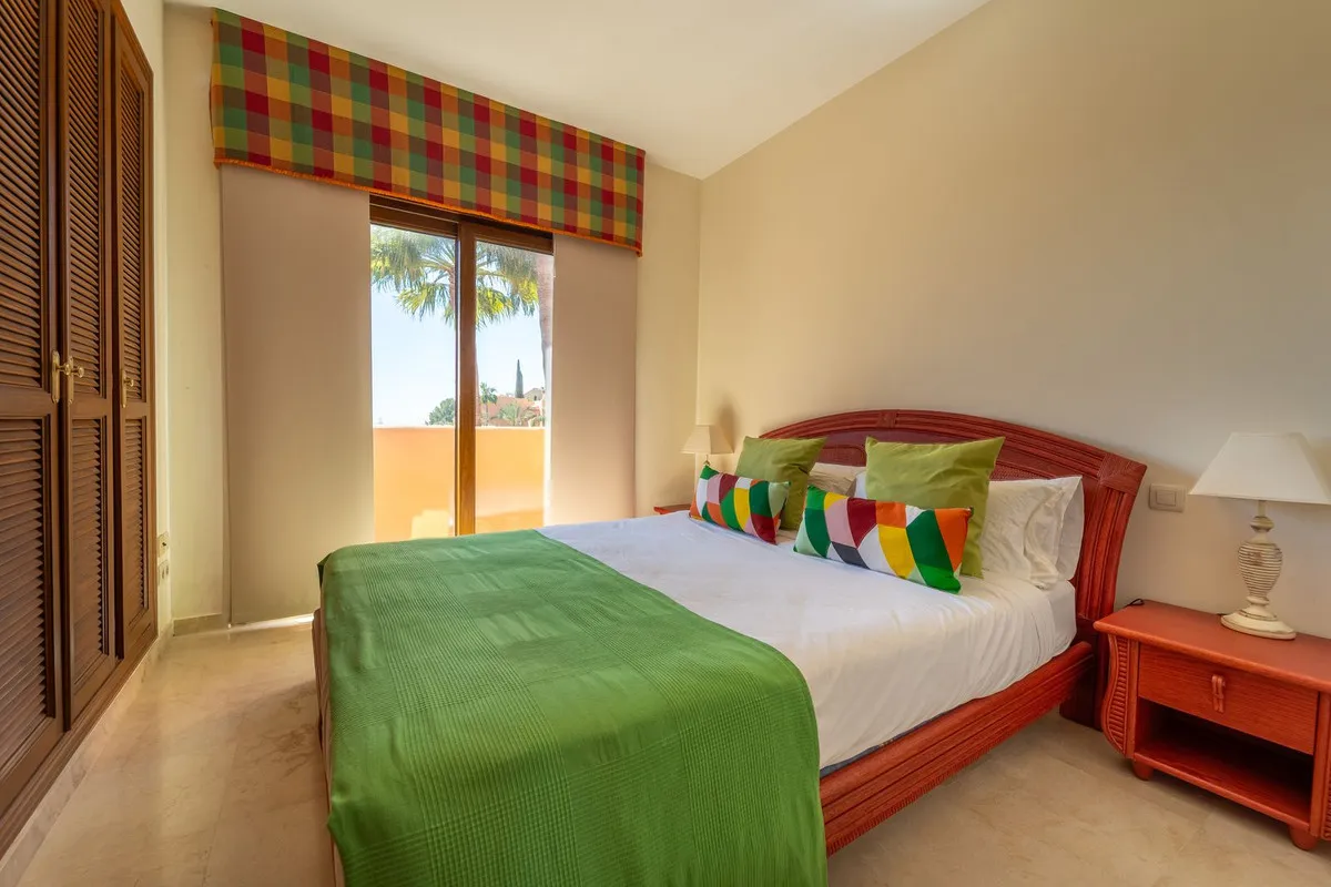 518a29c7-fe41-47dd-b5e4-1303934c3d3f