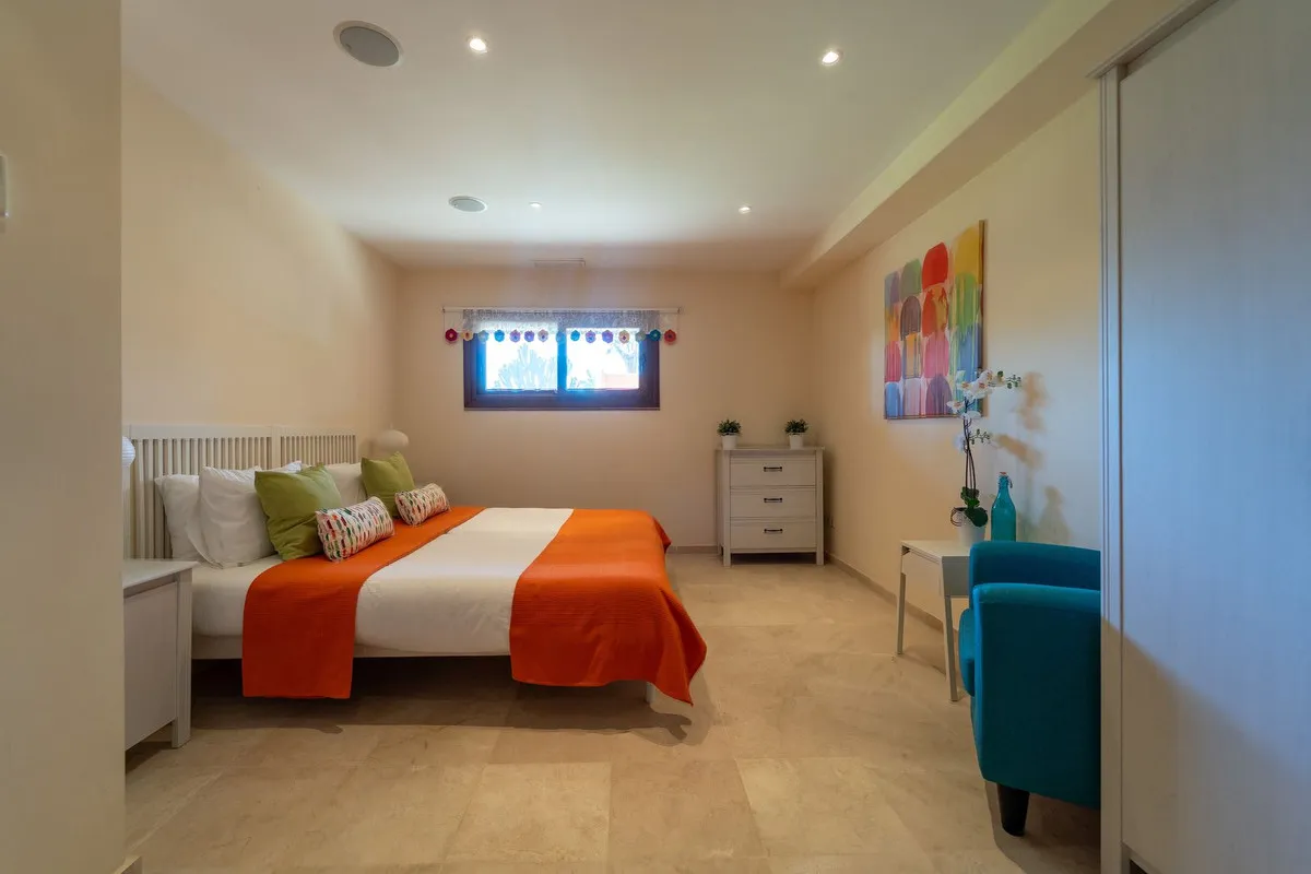 5f0b1f8e-540e-44f2-aec6-63b8ad69bd06