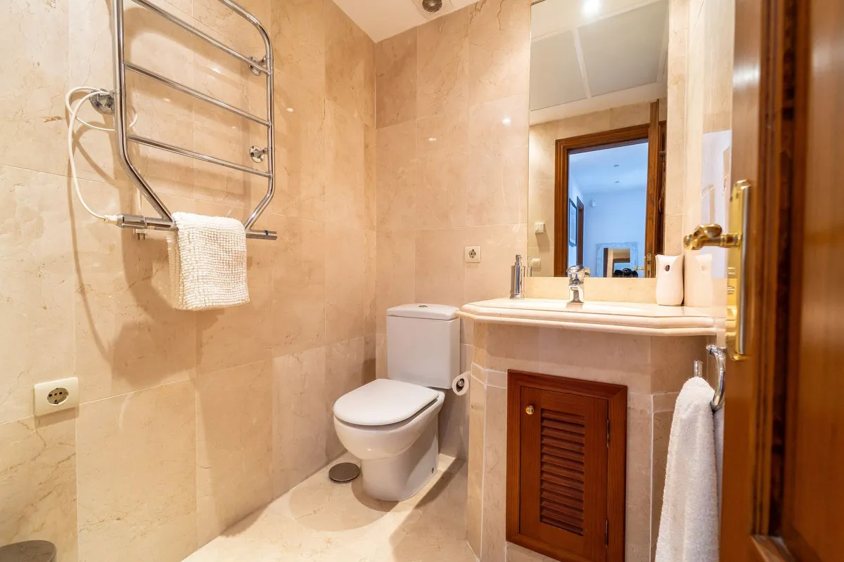 653d8b5d-e3cb-4875-82e7-e12a00b35a51