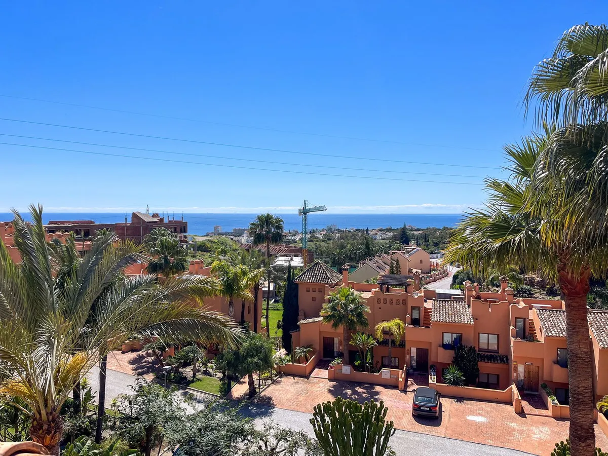 73c096ab-7bb6-4dd0-ab19-afa6217ce1ca