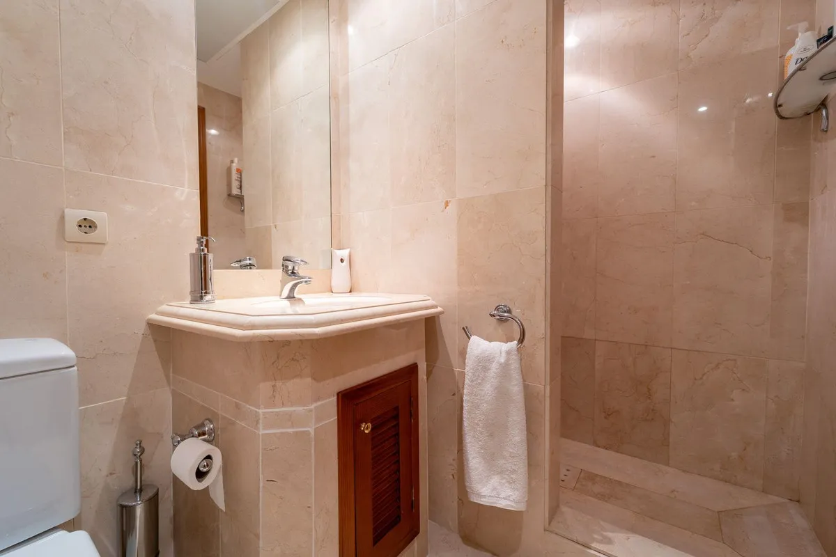 f242e831-eb54-4abd-9ff2-0c20b9ed41c9