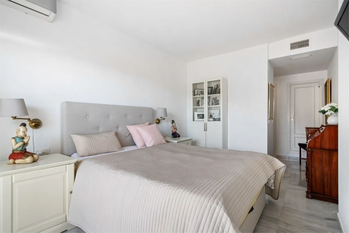 e131c64e-0294-4fec-af5a-8297ee59e594