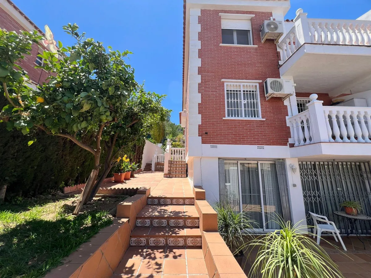 98b311d2-0a5b-4da6-a3ce-6805a92ef833