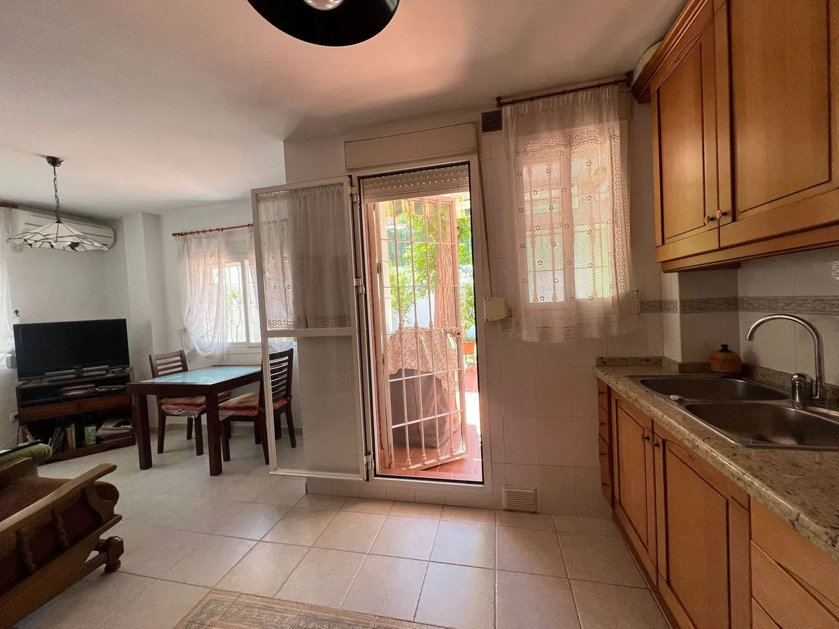 9e8a391b-70cc-40a9-8949-00b756aa6103