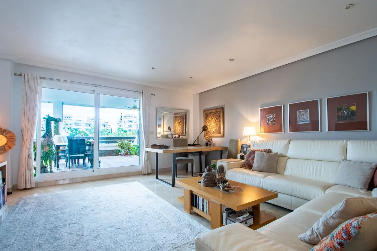 4580073d-1df2-4d5b-9e82-1fcacb62d754