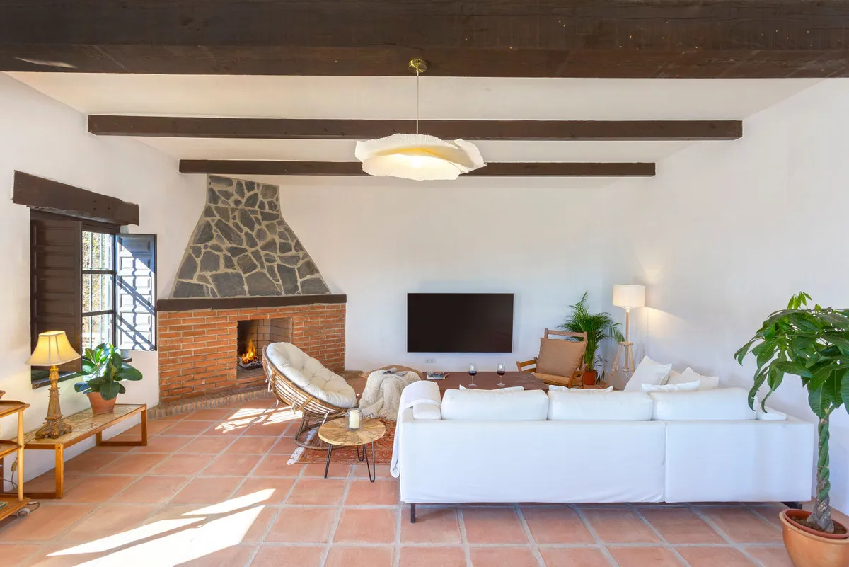 13f80e95-3ba7-4a30-a6d7-f641fe0e5364