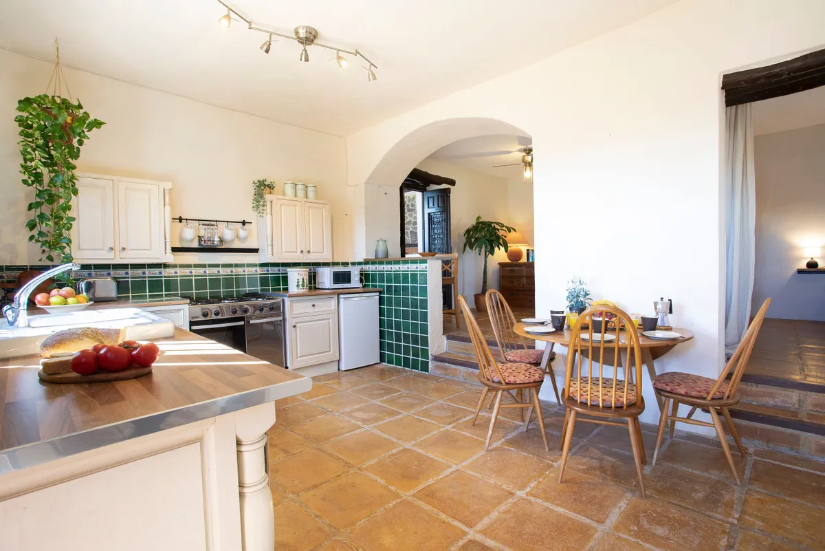 b224f9b7-fae9-4717-88bb-6bd1378a7a28