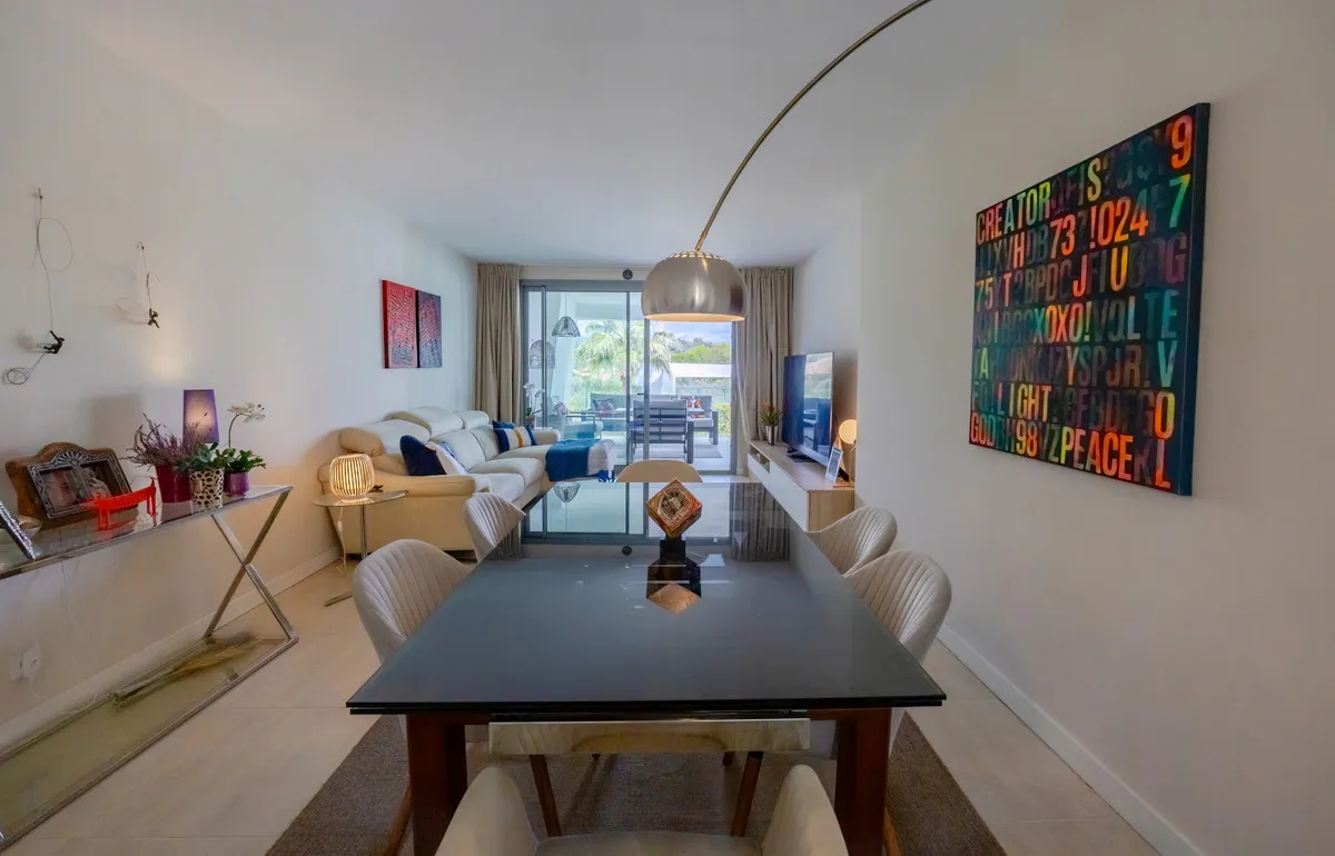 1ec482f9-b6b6-4377-8cd2-8004910c40ae