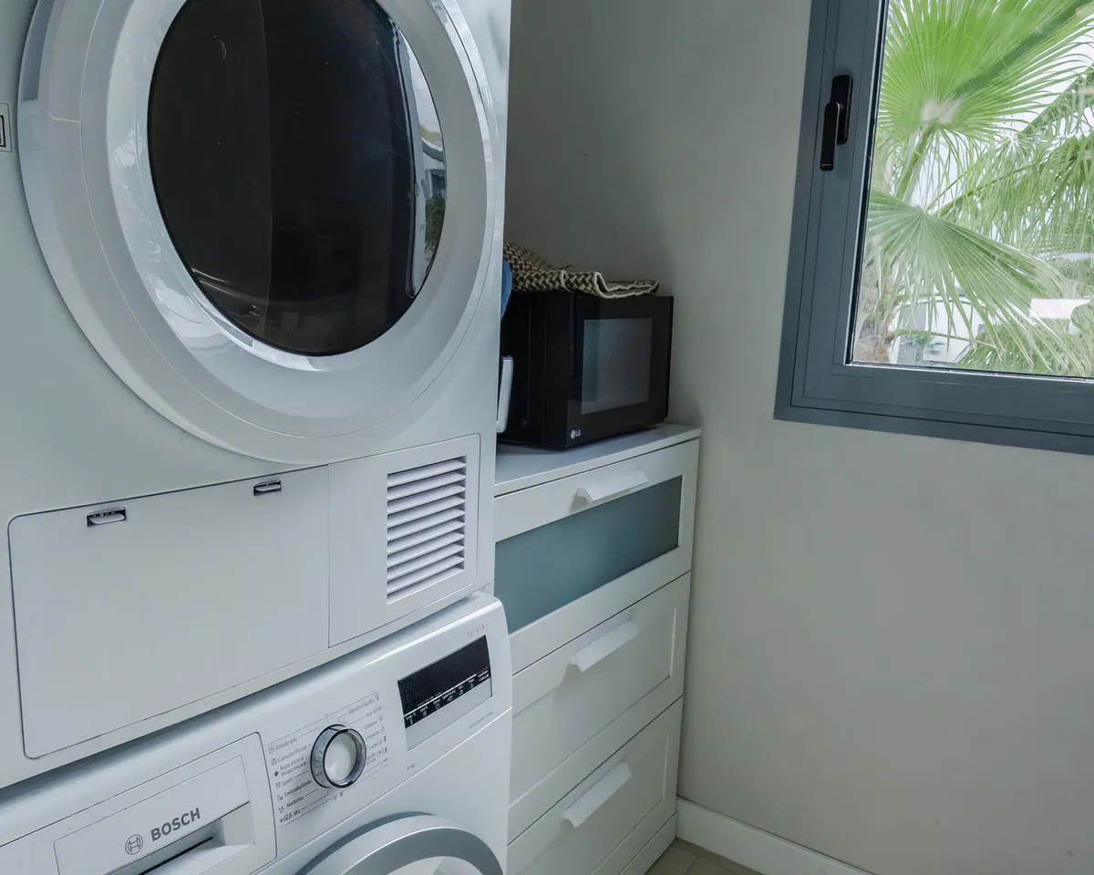 ba245793-7be8-49bb-a912-c79ad3979248