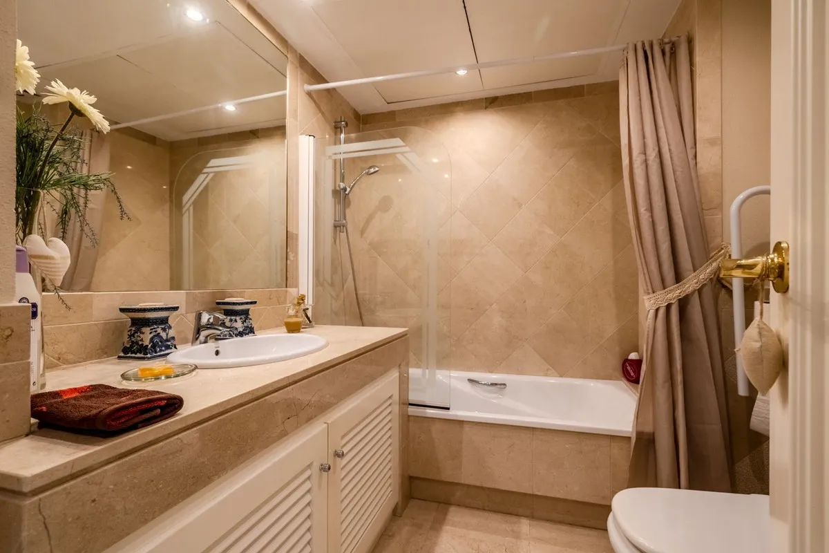 66d4447b-8b27-4b48-b9a8-82ff9a44a6e1