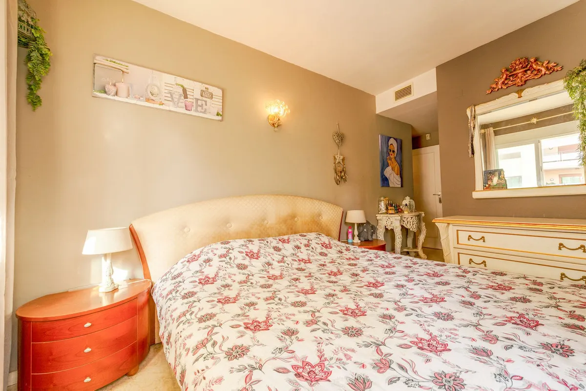 0b60fa25-5a40-40a0-a79e-0eb6bf9e67ed