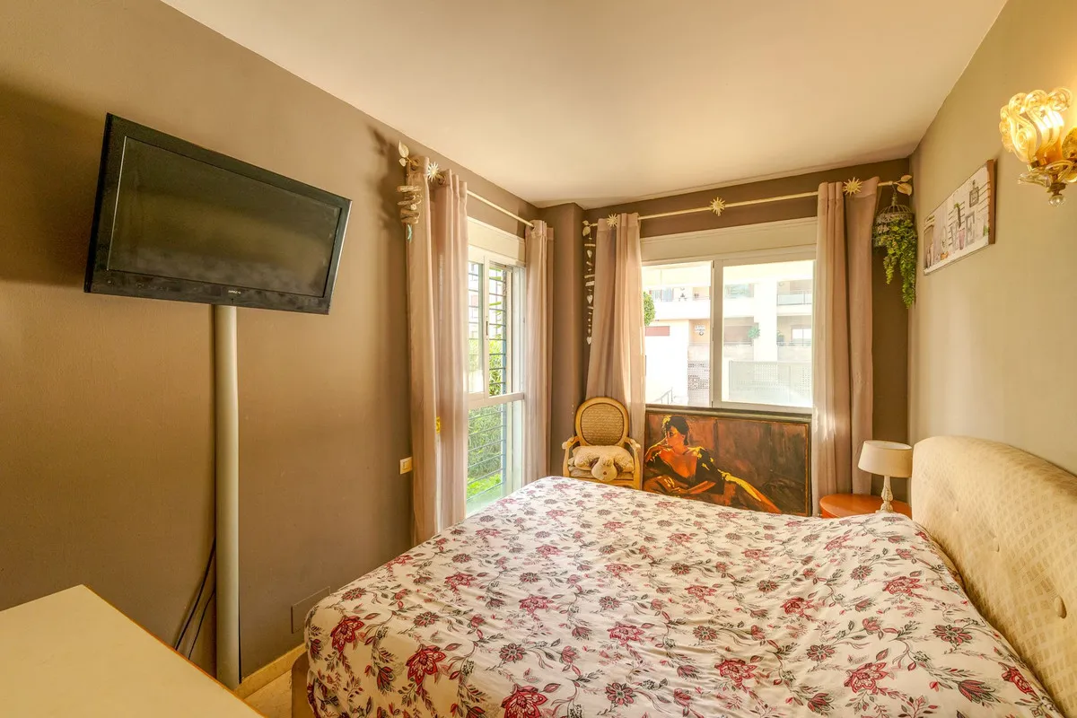 0d9b097e-c018-45f6-b9a6-43af2cc14a39